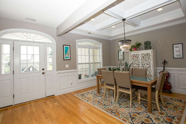 Building Photo - "Beautifully Designed, spacious 2400 Sq. F...