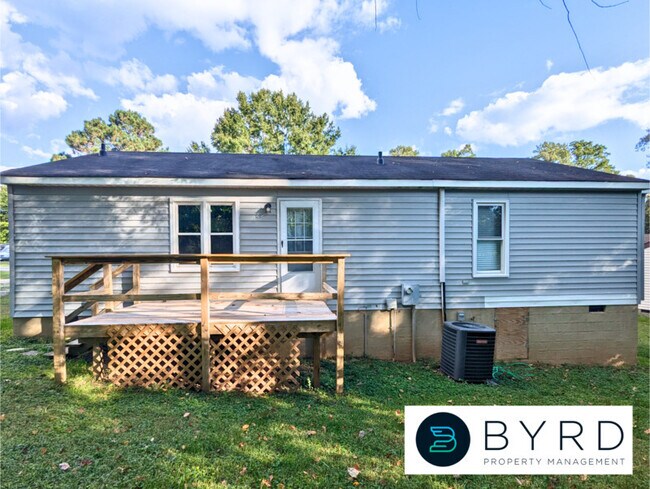 Building Photo - 5006 Glen Tara Dr