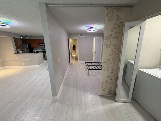 Building Photo - 2900 S University Dr