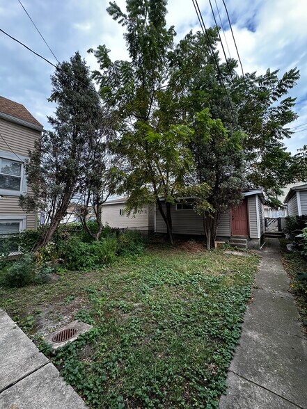 Building Photo - 3619 S Damen Ave