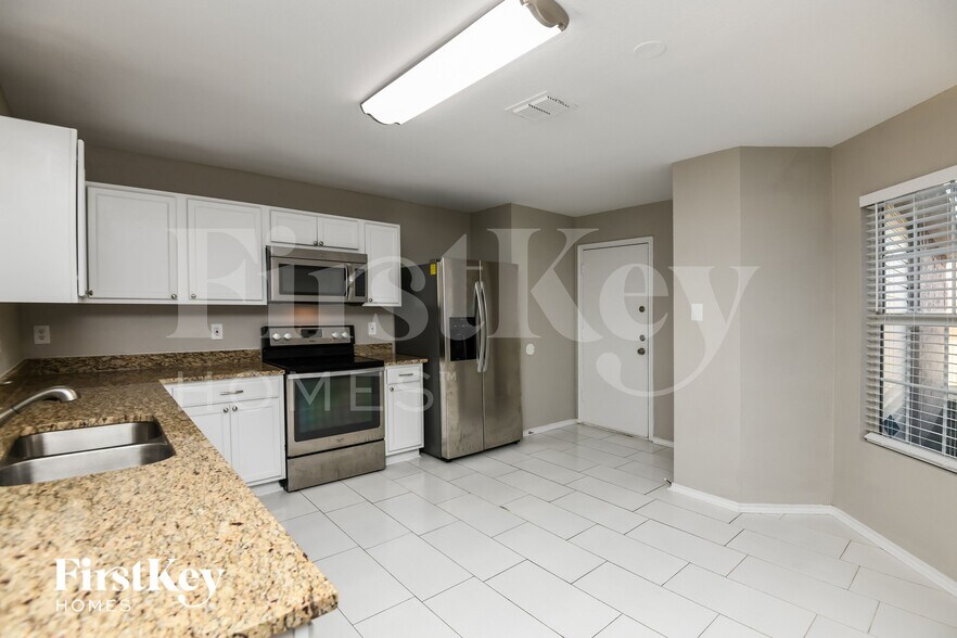 Building Photo - 9021 Cheswick Dr