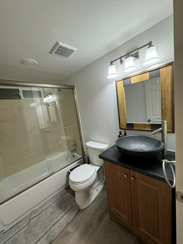 Building Photo - 6167 Overdale, ADU