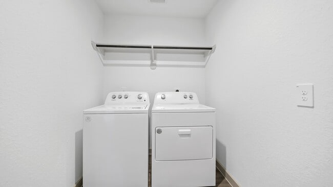 Building Photo - 407 Cocosa Ct