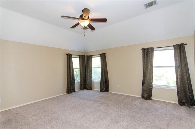 Building Photo - 4004 Halfway Cove