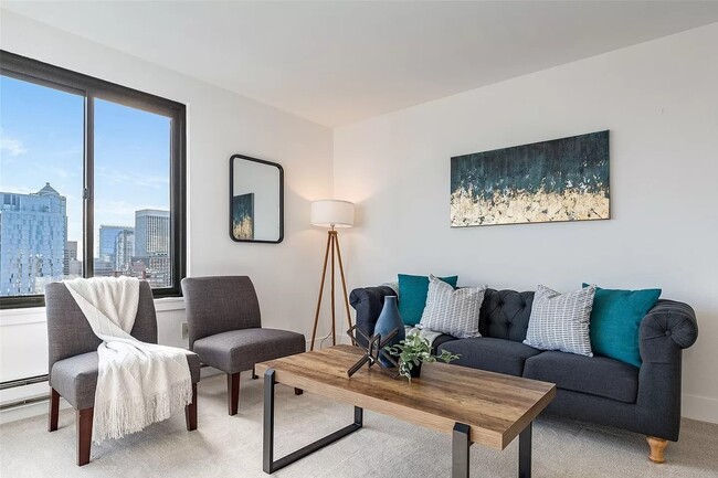 Building Photo - 1105 Spring St