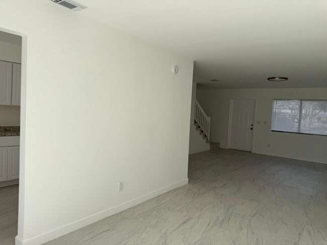 Building Photo - 2103 Wharf Ln