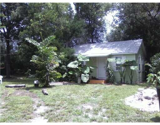 Building Photo - 1527-1529 Sadlon Ave