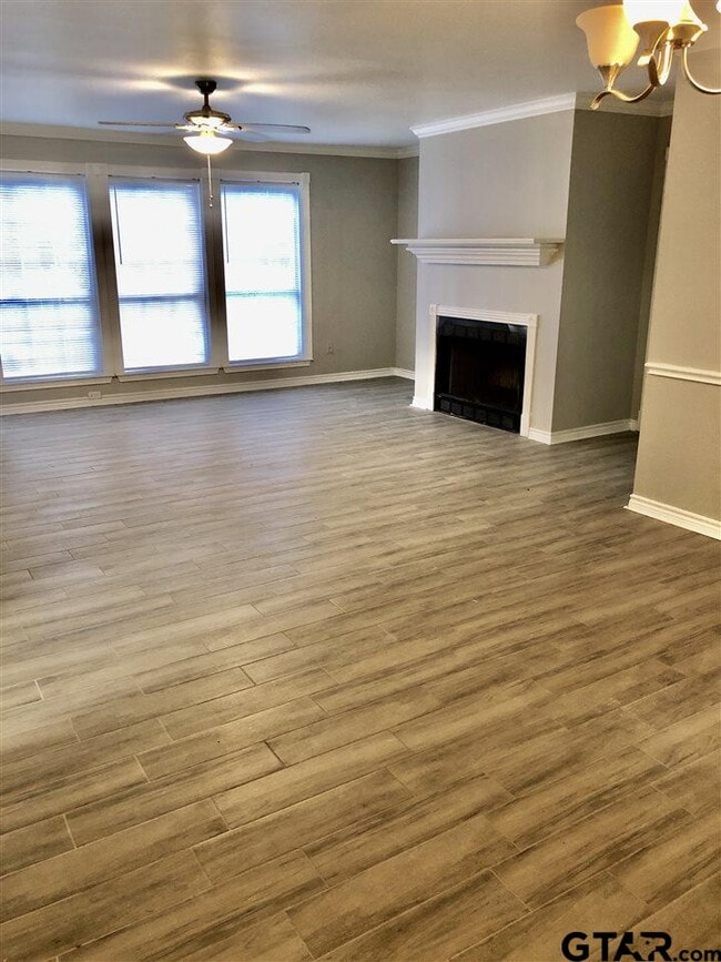 Building Photo - 1619 Timber View Dr