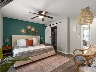 Building Photo - Beautifully updated 3 bedroom, 2 bath home.