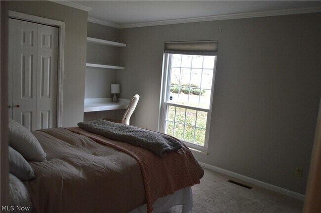 Building Photo - 1306 Fox Run Ct