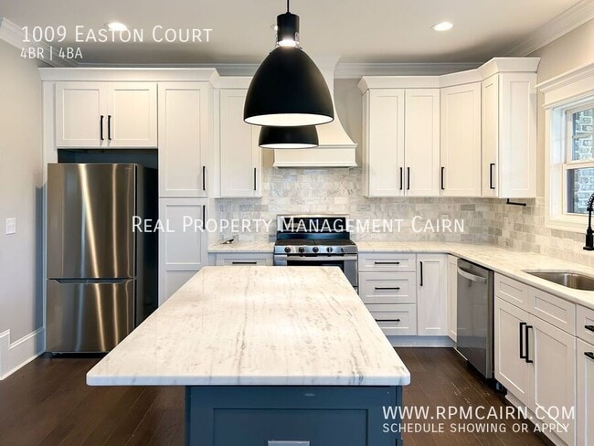 Building Photo - 1009 Easton Ct