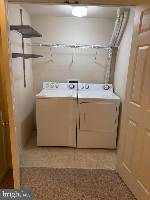 Building Photo - 43725 Banshee Heights Terrace