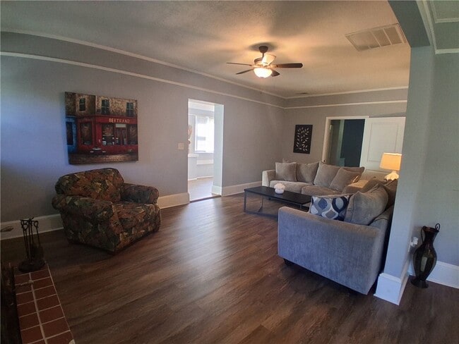 Building Photo - 506 Pinckney St