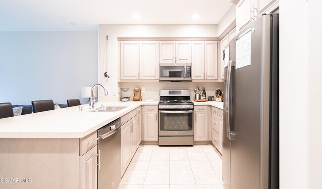 Building Photo - 5057 Robles St