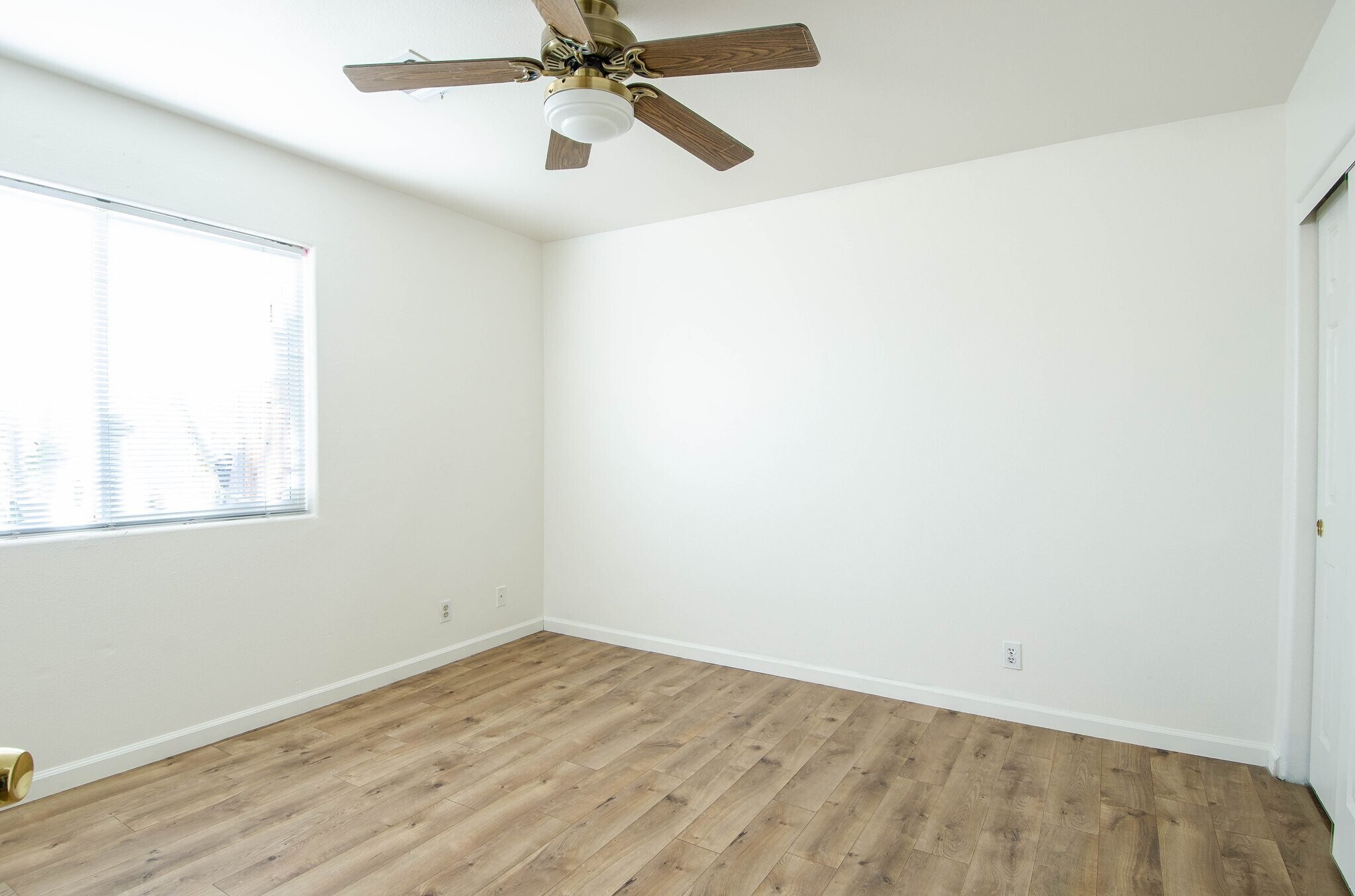 Building Photo - 72548 Sunnyslope Dr