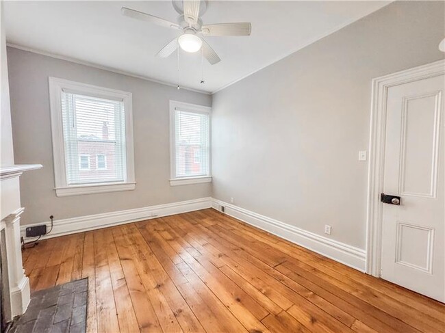 Building Photo - 52 S 18th St