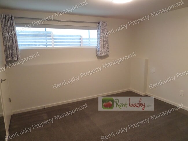 Building Photo - Stunning 4-Bedroom Newer Construction w/Huge VIEW Rooftop Deck in Fremont!!