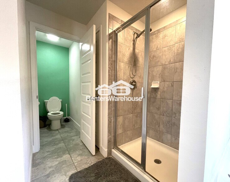 Building Photo - 11819 Sutter Gate Loop