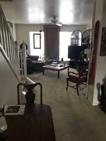 Building Photo - Beautiful 2BR/1.5B Town Home! AVAIL 09/15