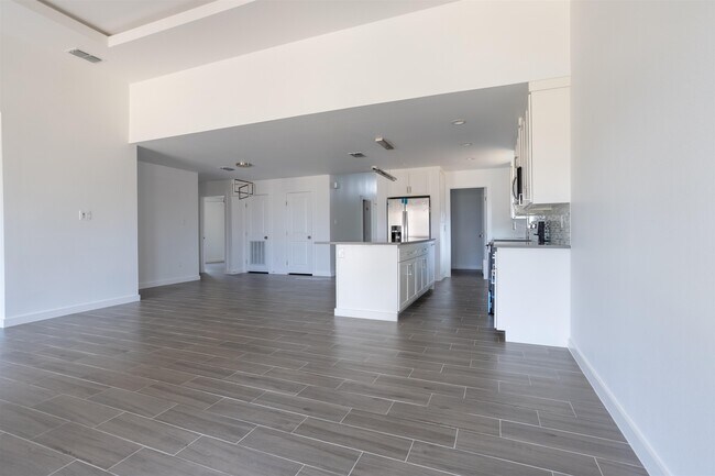 Building Photo - 9910 Caddo Lp