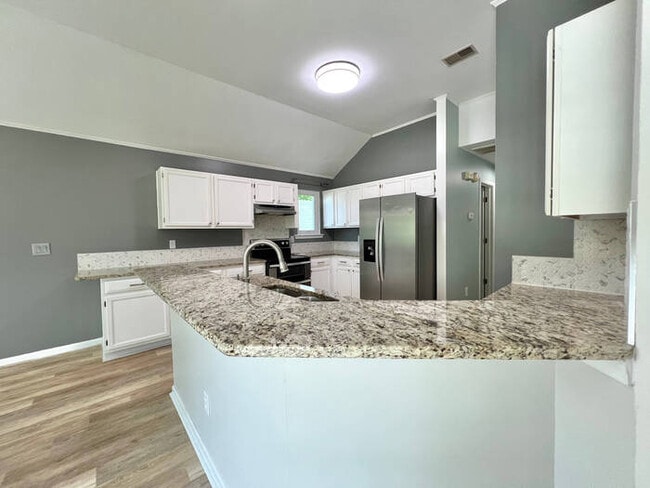 Building Photo - 104 Weatherby Ct