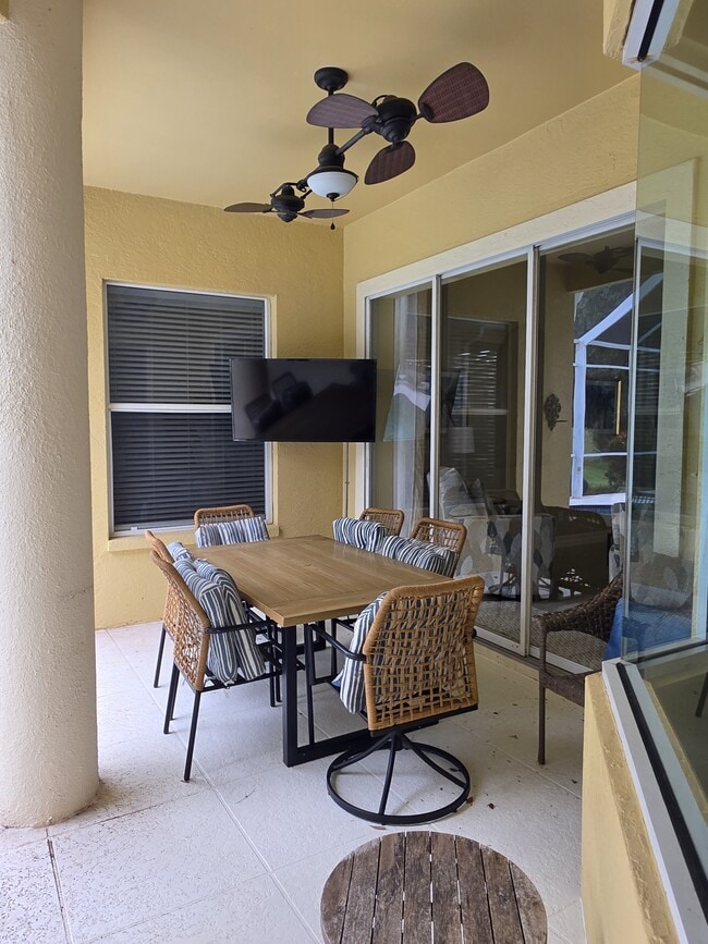 Building Photo - 8972 Lely Island Cir