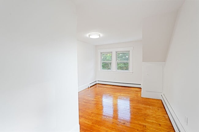 Building Photo - Rent-to-Own Opportunity in Hopkinton