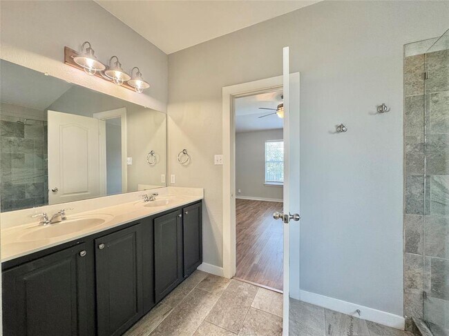 Building Photo - 311 Glen Valley Lane