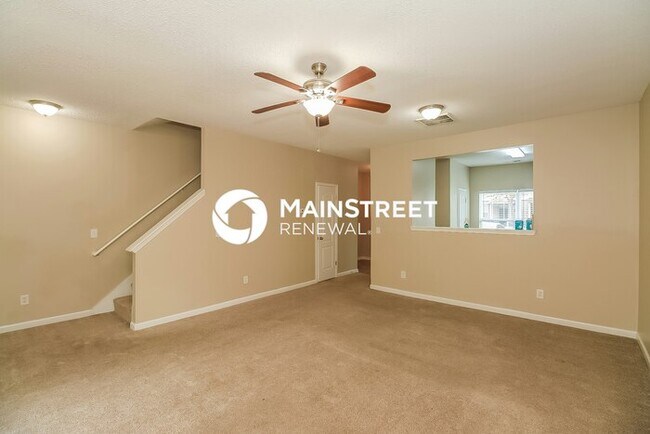 Building Photo - 2 Bedroom Pet-Friendly Home in Atlanta, GA with Main Street Renewal
