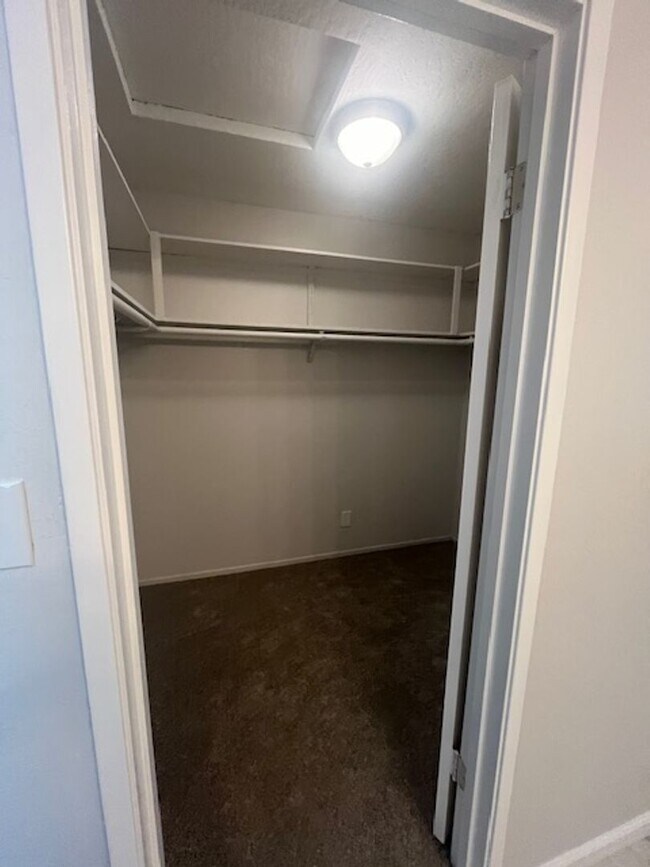 Building Photo - Pleasanton Home for Rent