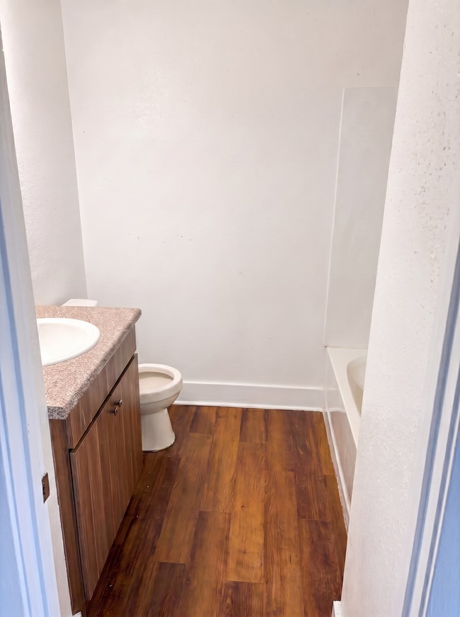 Building Photo - Spacious 4 Bedroom Home in Memphis – $1,770/Month | Housing Vouchers Accepted