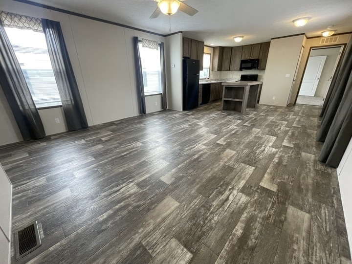 Building Photo - 38039 Pardo Dr