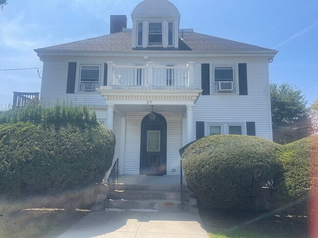 Primary Photo - 37 Elliott St