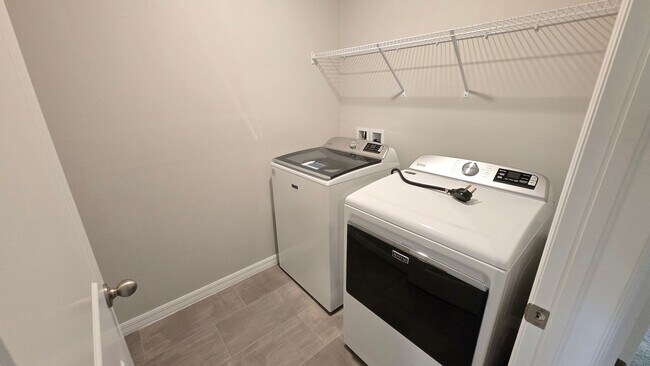 Building Photo - 17124 Blowfish Dr