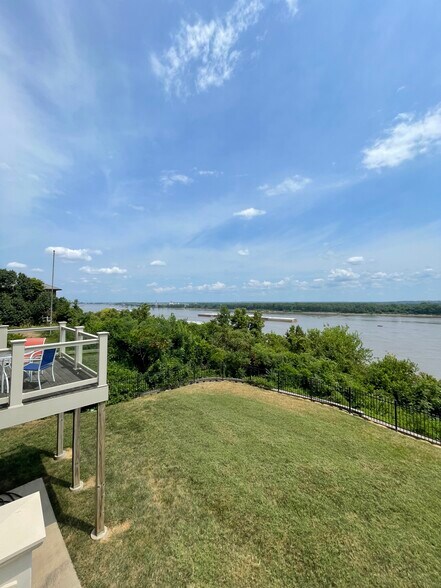 Building Photo - 5102 Chouteaus Bluff Dr