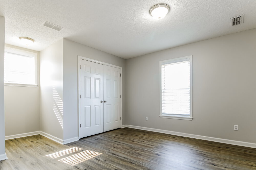 Building Photo - 231 Woodshire Ln