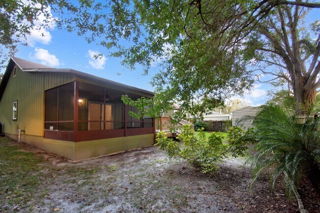 Building Photo - 209 Jasmine Rd