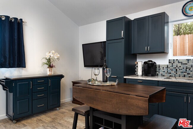 Building Photo - 8308 Flight Ave