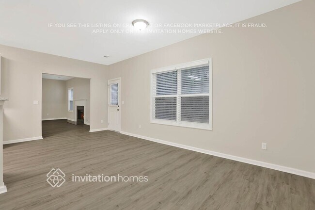 Building Photo - 4339 Shamrock Dr