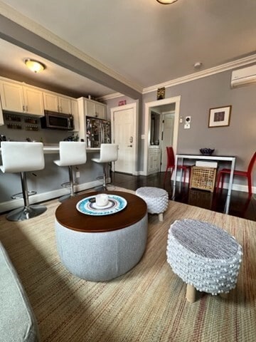 Building Photo - 4 Centre Pl