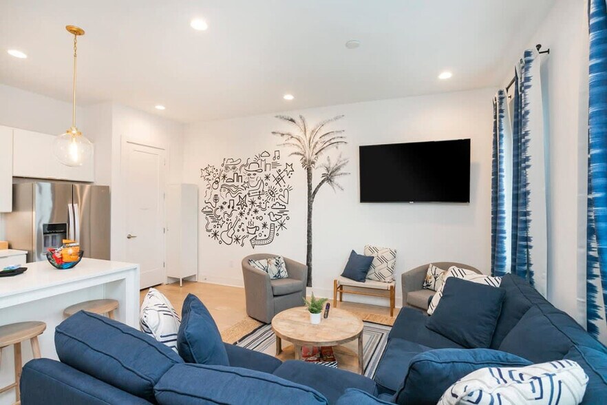 Building Photo - 1035 Scovel St