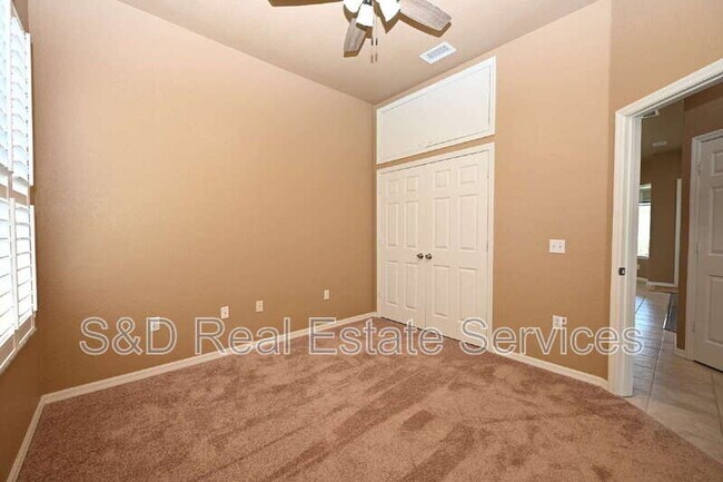 Building Photo - 2618 High Ridge Dr