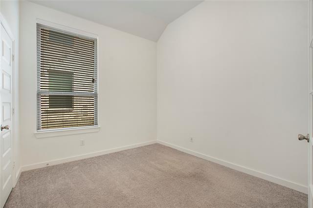 Building Photo - 2419 Doncaster Dr