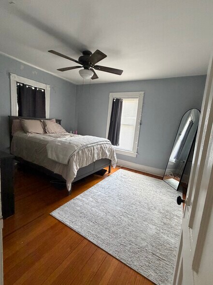 Bedroom - 45 Nichols Ave