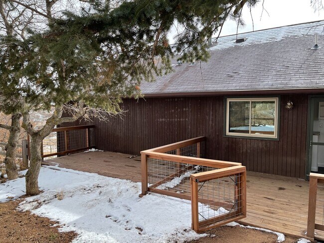 Building Photo - Charming Remodeled 5bd Country Home in Pal...