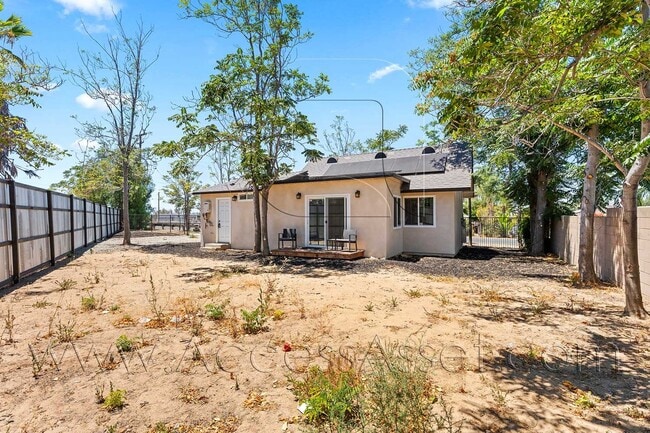 Building Photo - 434 Highland Ave