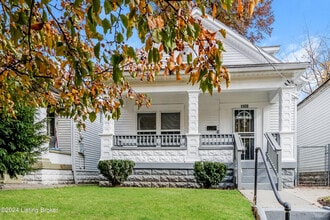 Building Photo - 1105 S 32nd St