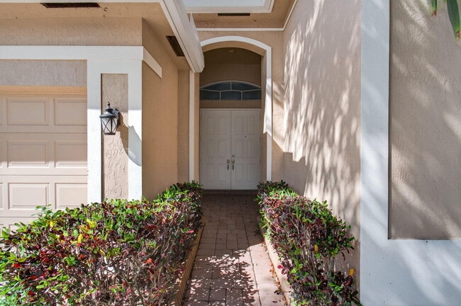 Building Photo - 7976 Monarch Ct