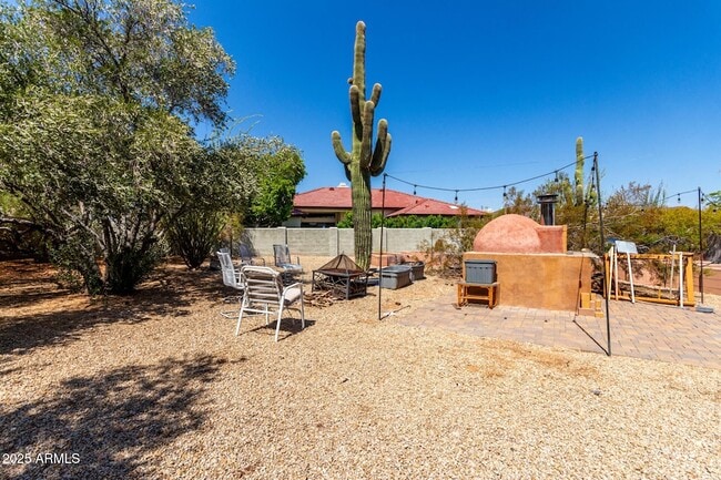 Building Photo - 15604 E Mustang Dr