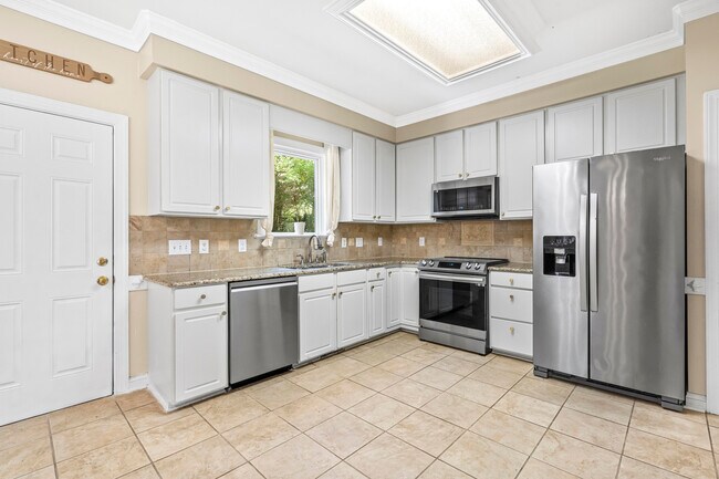 Building Photo - 1108 Brittley Way